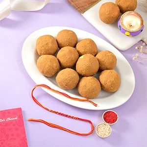 Single Rakhi Thread With Besan Laddoo