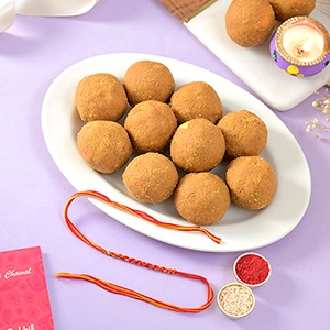 Thread Rakhi with Besan Laddoo