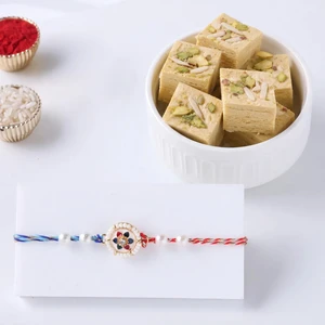 FNP Designer Meenakari Rakhi With Soan Papdi 250 g