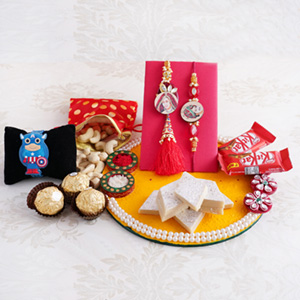 Marvelous Rakhi Extravagance