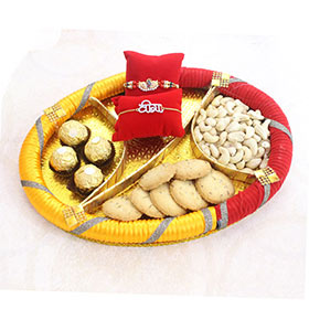 Enthralling Rakhi Gift for Bro