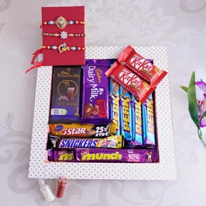 Set of 3 Rakhi With Chocolates and Tray