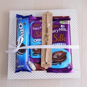 Rakhi With Oreo Hamper