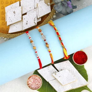 Fascinating Rakhi Set with Kaju Katli
