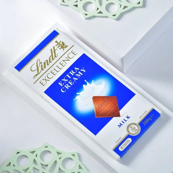 Pack of Luxury Rakhi with Lindt Chocolate