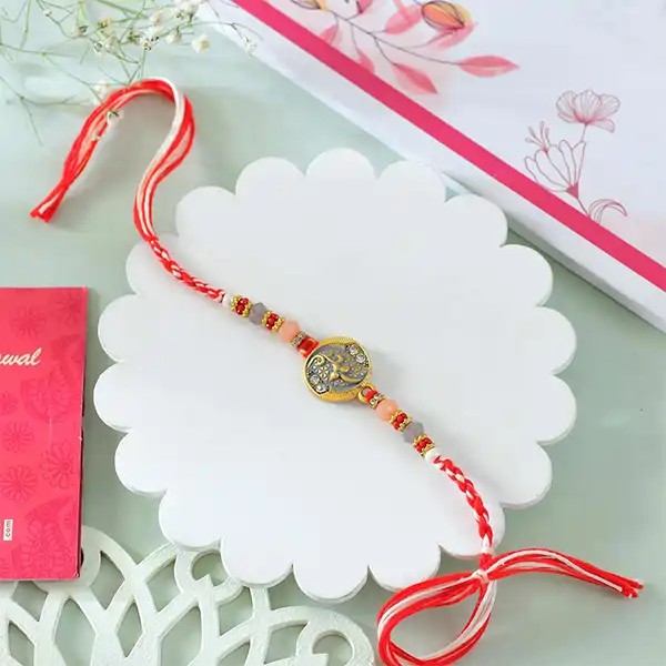 Single Rakhi With Cashew & Lindt Chocolate