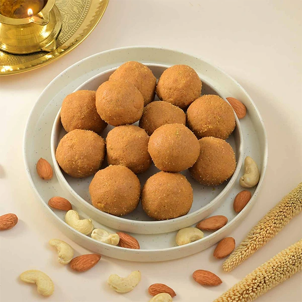 Set of Rakhi Thread With Pooja Thali & Laddoo