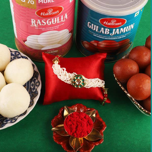 Royal Rakhi with Rasgulla & Gulabjamun