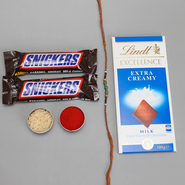 Green Moti Rakhi With Chocolates