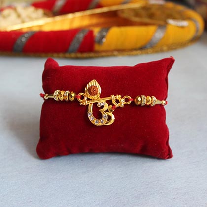 Auspicious Rakhi with Tantalizing Delights