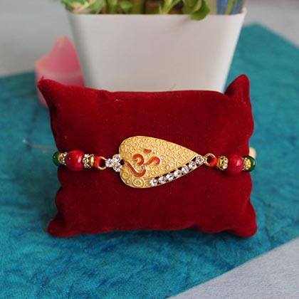 Propitious Rakhi Combo for Brother
