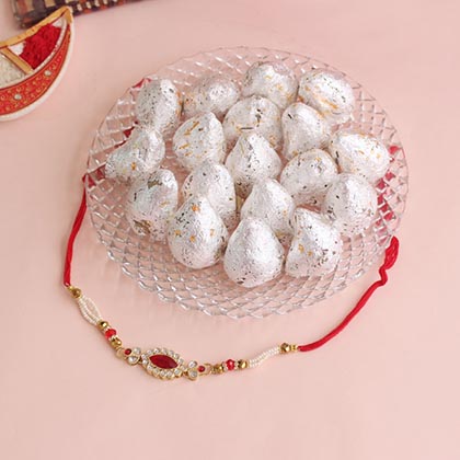 Kundan Rakhi & Kaju Samosa Combo