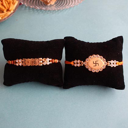 Finger-Licking Rakhi Hamper for Bros