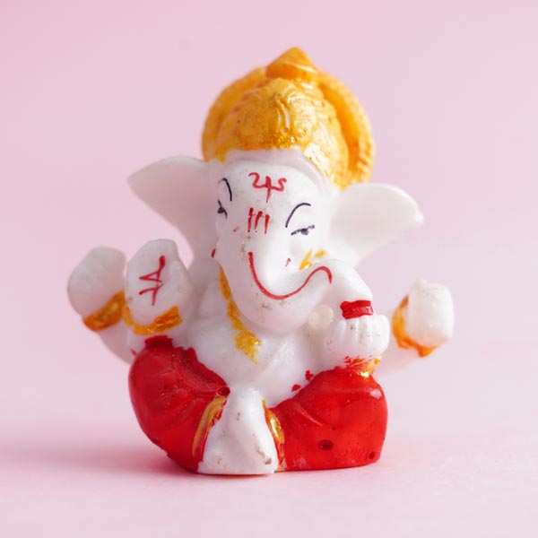 Ganesha Signature Box with 2 Rakhi
