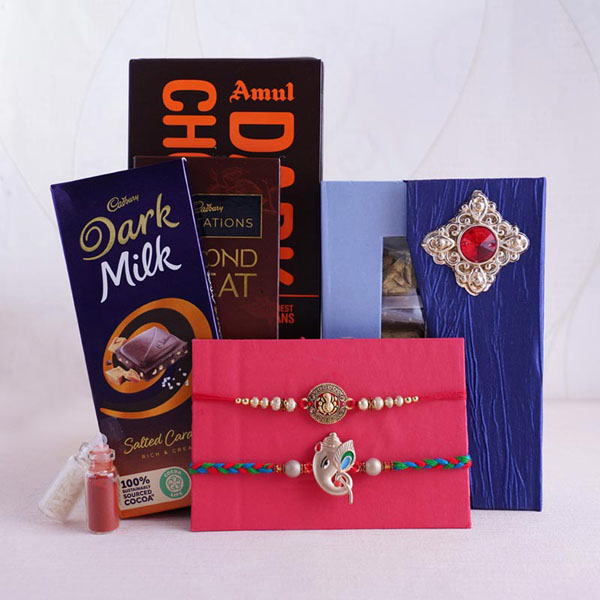 Set of 2 Ganesha Rakhi With Chocolates