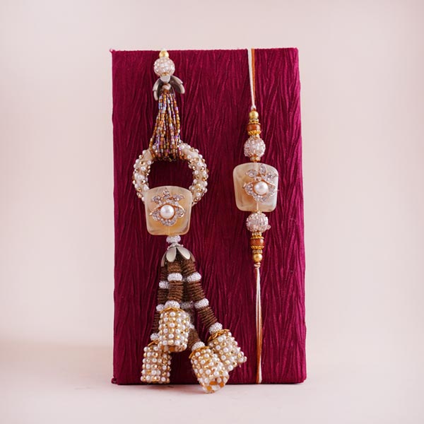 Bhaiya Bhabhi Rakhi With Designer Dryfruit Tray