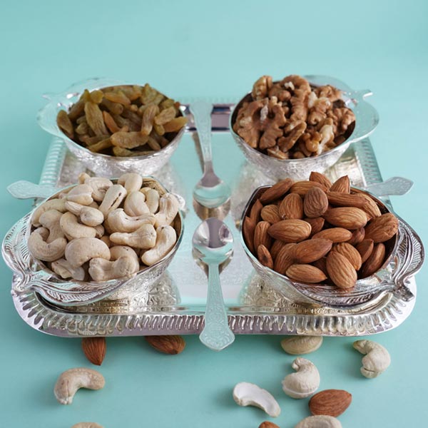 Bhaiya Bhabhi Rakhi with Silver Tray and Dryfruits