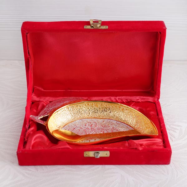 Rakhi with Pista and Designer Golden Tray