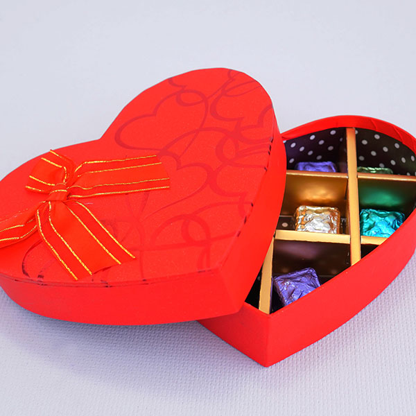 Stone Rakhi with Spider Man Mug N Assorted Chocolates