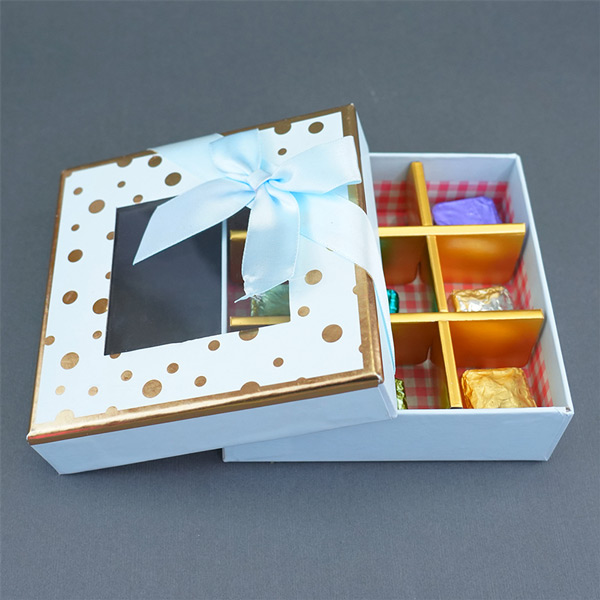 Bhaiya Bhabhi Rakhi with 2 Mugs N Assorted Chocolates