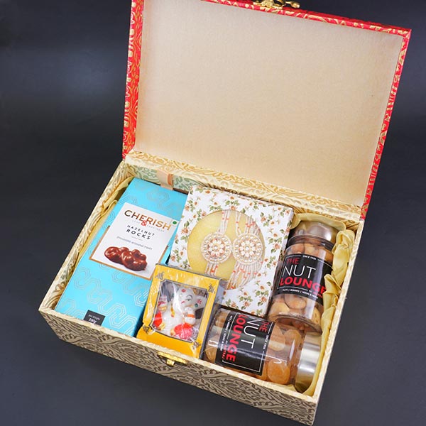 Bhaiya Bhabhi Rakhi with Ganesha Idol Gift Pack