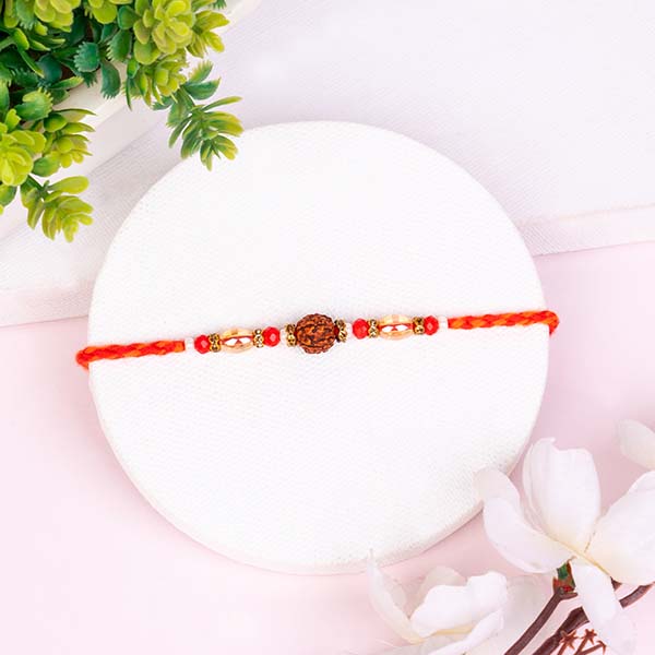 Rudraksha Rakhi with Grooming Set