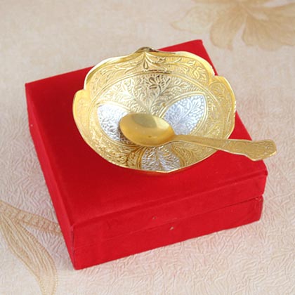 Set of 4 Rakhis with Tasty Delights