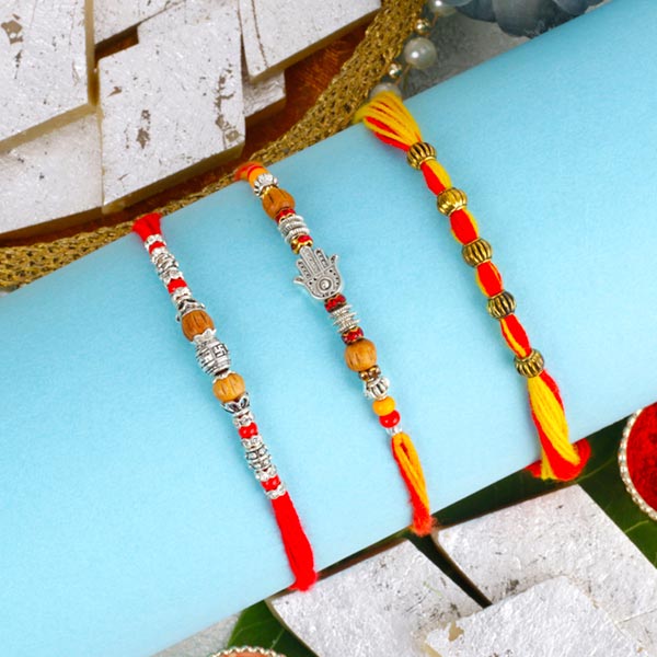 Fascinating Rakhi Set with Kaju Katli